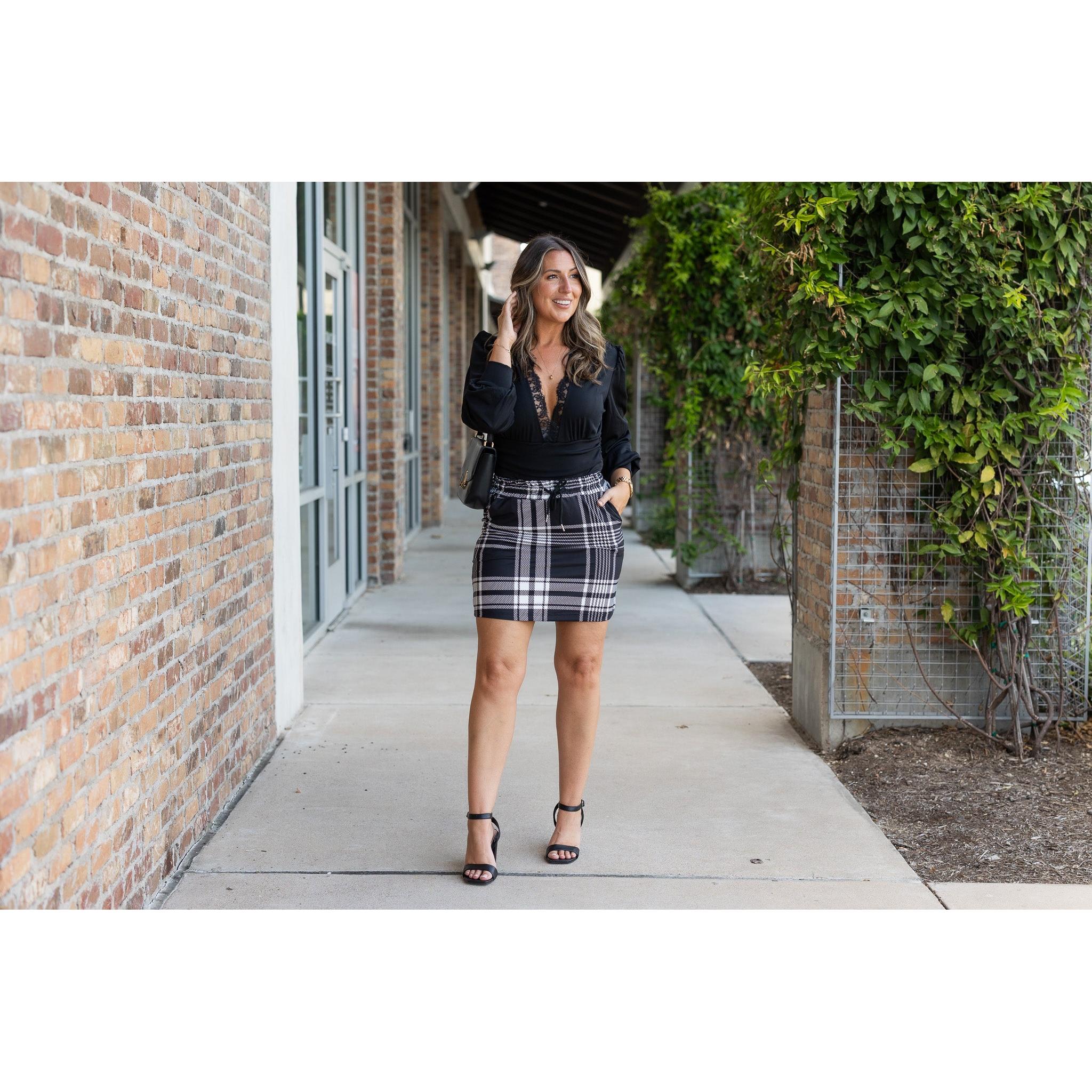 Ready to Ship  | The Amelia - Black And White Plaid Jogger Skirt